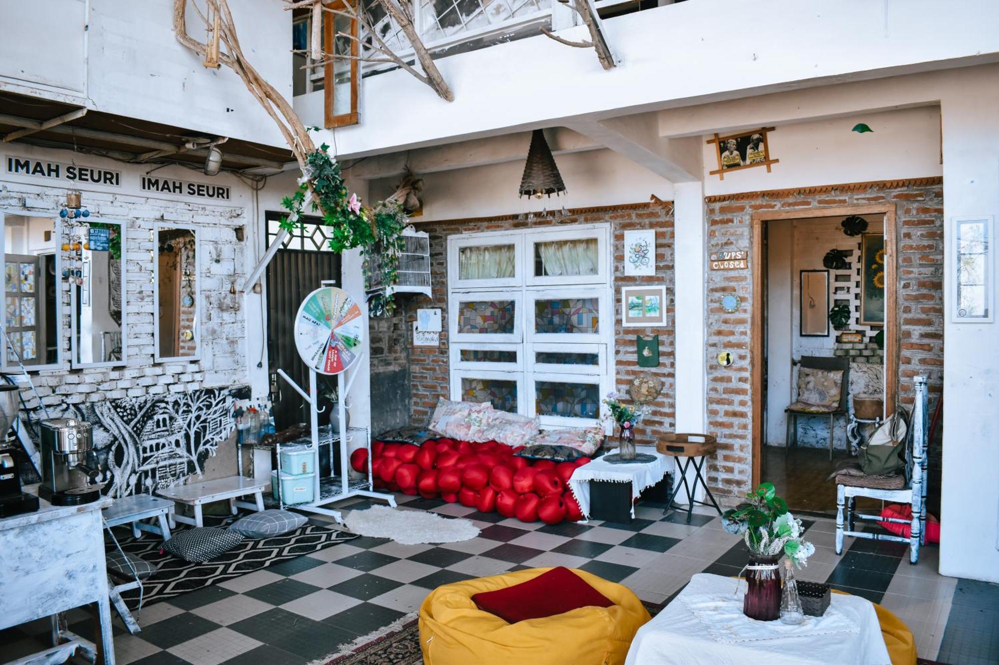 Imah Seuri By Kaya Rooms Tutugan Zewnętrze zdjęcie