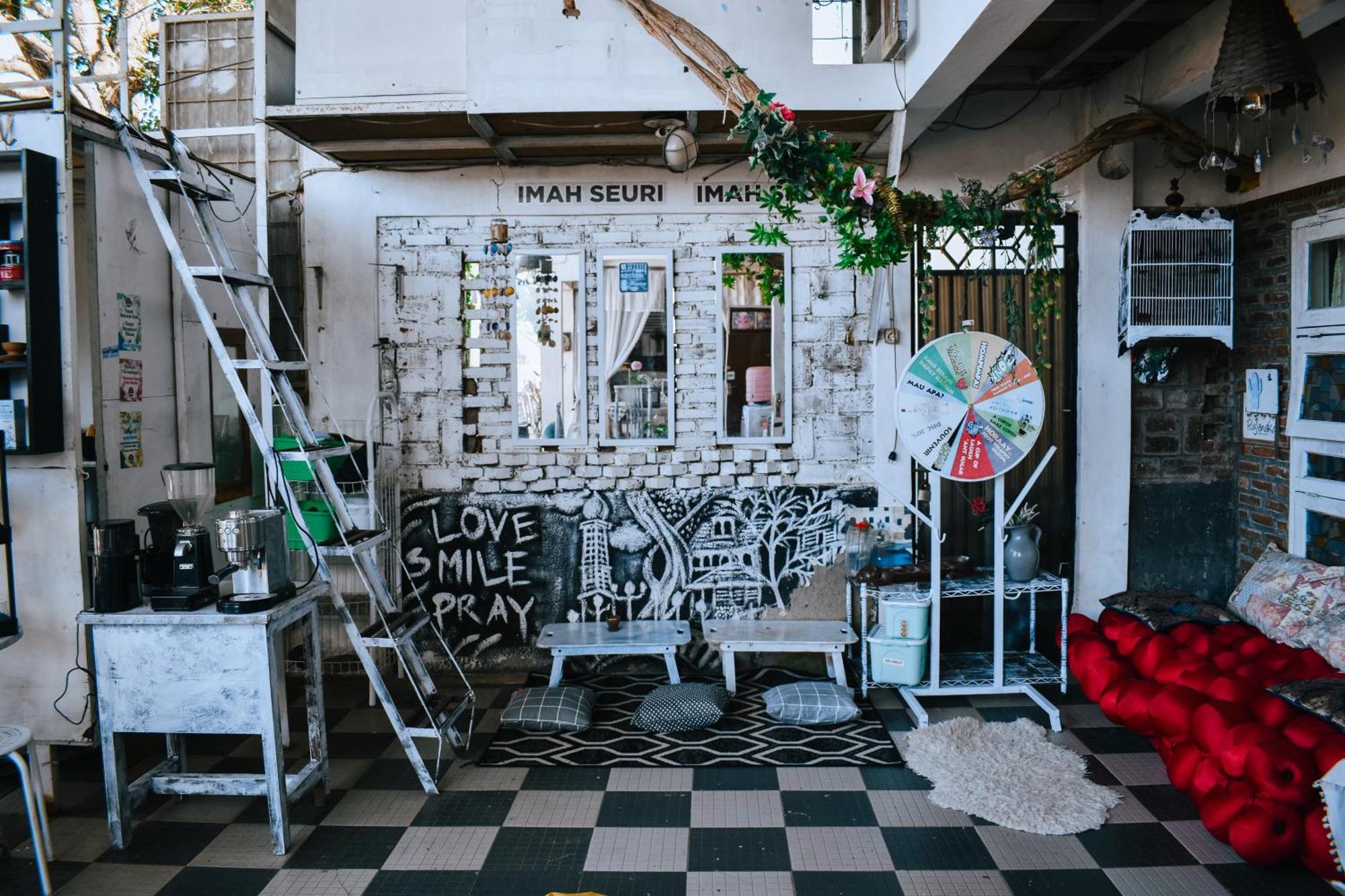 Imah Seuri By Kaya Rooms Tutugan Zewnętrze zdjęcie